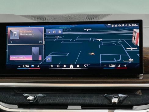 Used 2026 BMW X5 xDrive40i image 15