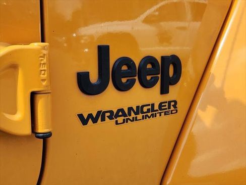 Certified 2021 Jeep Wrangler Unlimited Sahara AWD/4WD image 10