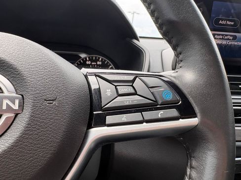 Used 2024 Nissan Altima 2.5 SV w/ SV Premium Package FWD image 37