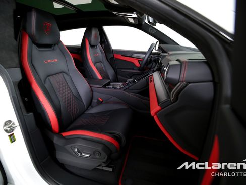 Used 2023 Lamborghini Urus S image 27