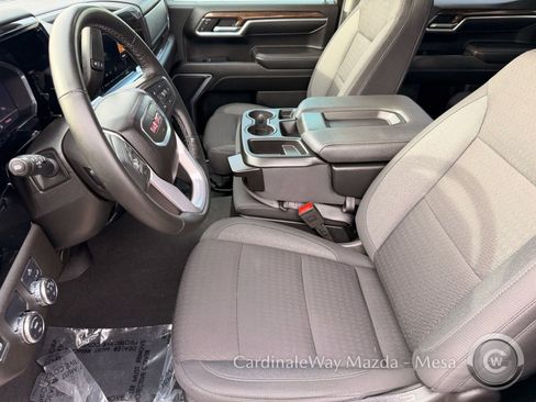 Used 2024 GMC Sierra 1500 Elevation image 16