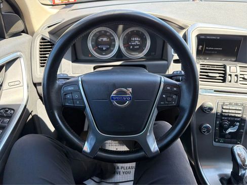 Used 2013 Volvo XC60 T6 image 21