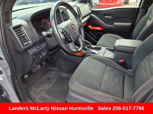 Used 2023 Nissan Frontier PRO-4X w/ Pro Convenience Package AWD/4WD image 17