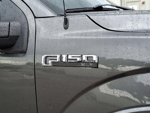 Used 2018 Ford F150 XLT w/ Equipment Group 302A Luxury AWD/4WD image 8