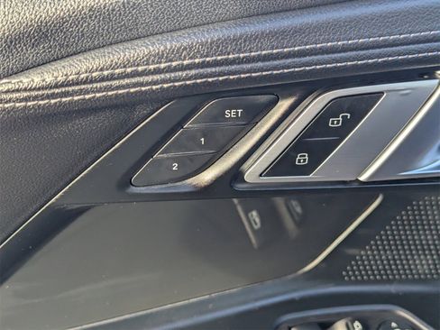 Used 2022 BMW 230i 230i w/ Convenience Package image 17