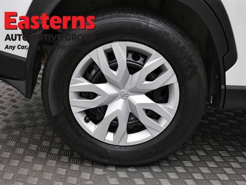 Used 2023 Toyota Corolla Cross L AWD/4WD image 29