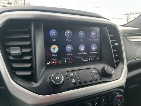 Used 2022 GMC Acadia SLT w/ Trailering Package image 9