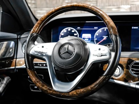 Used 2018 Mercedes-Benz S 450 Sedan image 23