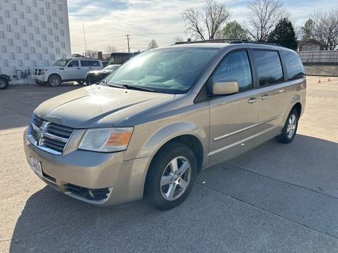 Used 2009 Dodge Grand Caravan SXT w/ Family Value Group image 1
