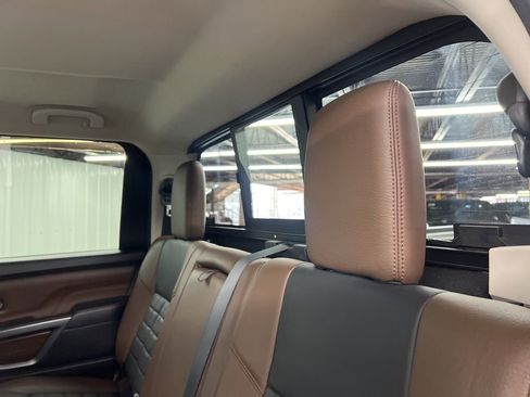 Used 2016 Nissan Titan Platinum Reserve image 11