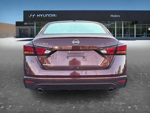 Used 2024 Nissan Altima 2.5 SL FWD image 5