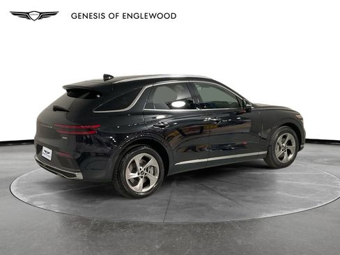 Used 2026 Genesis GV70 2.5T Select image 5