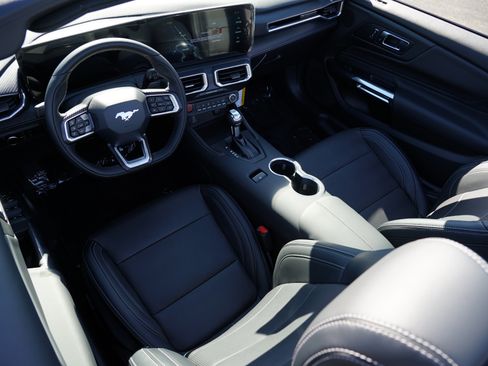 New 2025 Ford Mustang Premium image 28