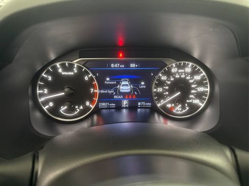 Used 2025 Nissan Altima 2.5 SV FWD image 36