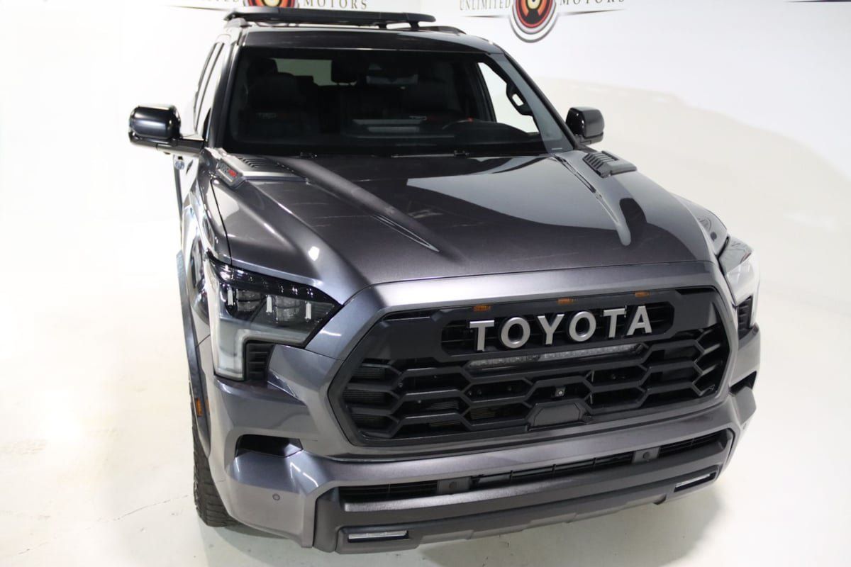 Used 2025 Toyota Sequoia TRD Pro AWD/4WD image 29