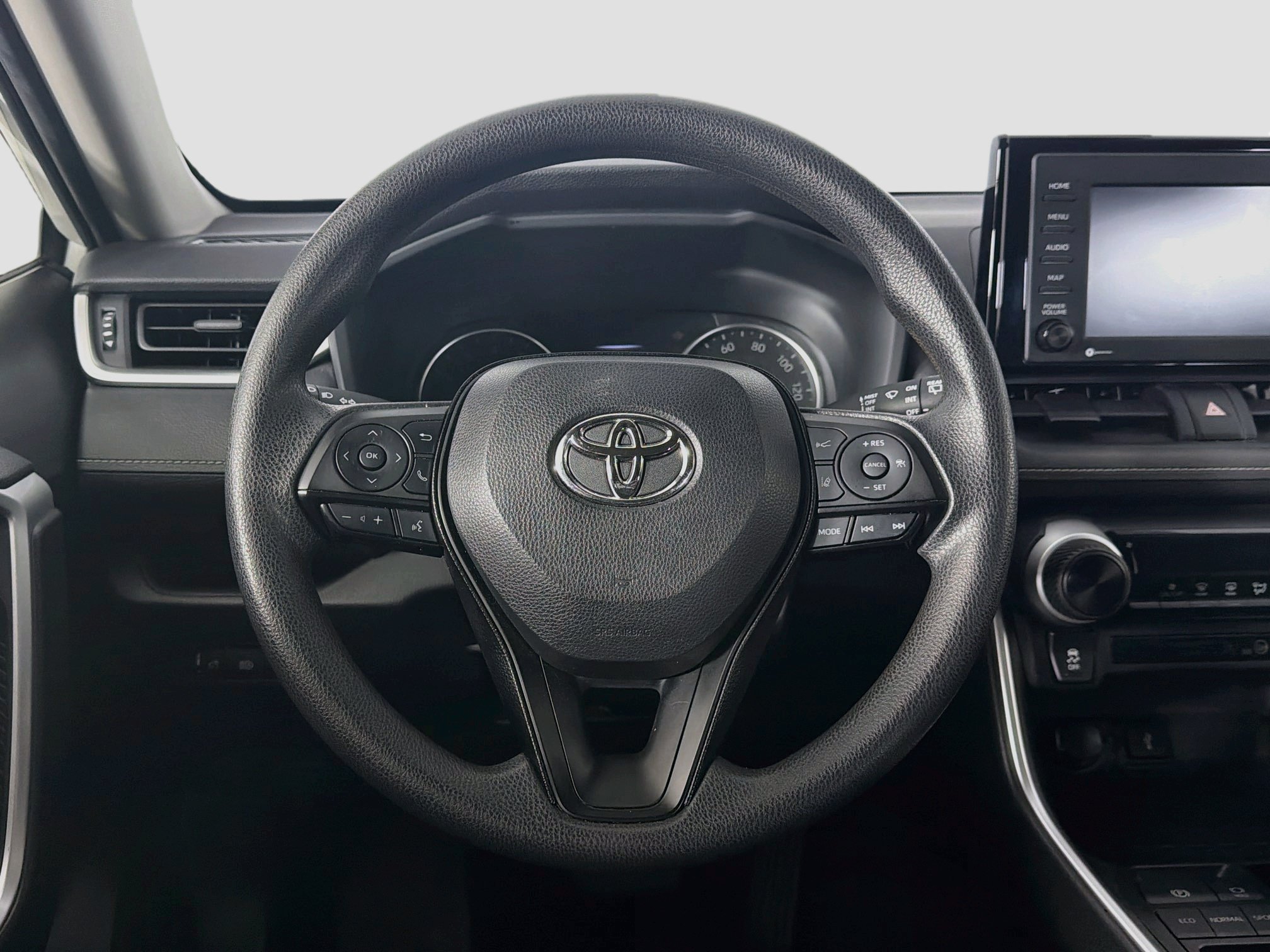 Used 2020 Toyota RAV4 LE w/ Carpet Mat Package FWD image 18