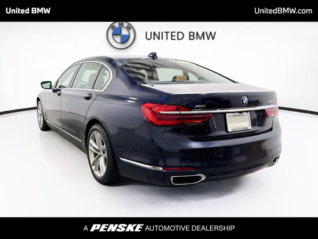 Used 2017 BMW 750i xDrive AWD/4WD image 7