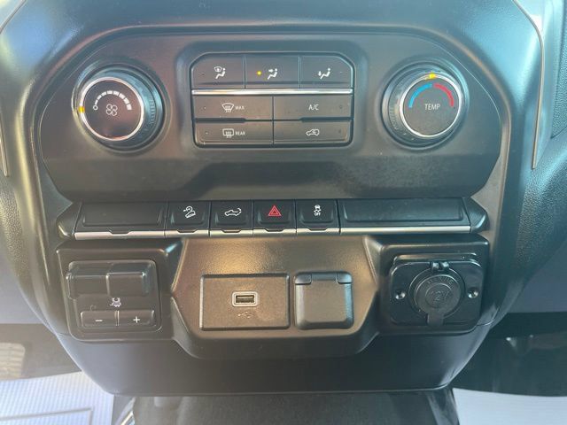 Used 2019 Chevrolet Silverado 1500 Custom Trail Boss w/ Custom Convenience Package AWD/4WD image 15