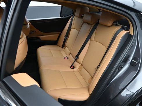 Certified 2022 Lexus ES 350 w/ Premium Package image 28