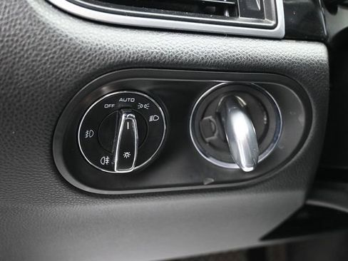 Used 2017 Porsche Macan GTS w/ Premium Package Plus image 42