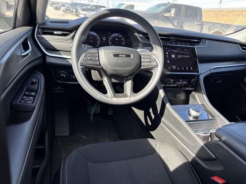 Used 2023 Jeep Grand Cherokee Laredo w/ Trailer Tow Prep Group (B) image 14