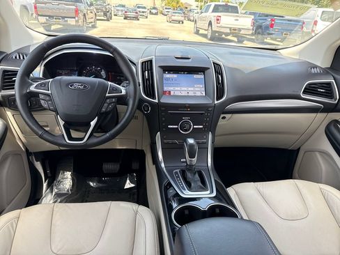 Used 2016 Ford Edge Titanium w/ Technology Package FWD image 6