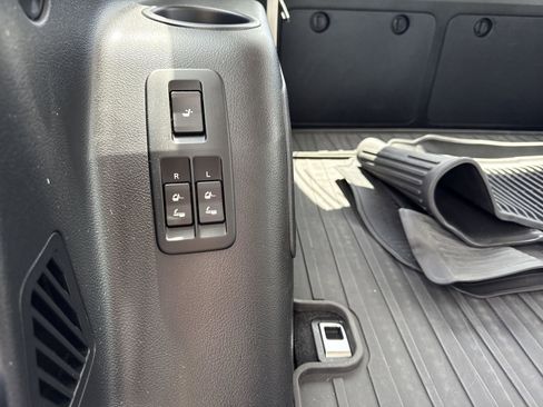 Used 2023 Lexus GX 460 Luxury w/ Sport Design Package AWD/4WD image 35