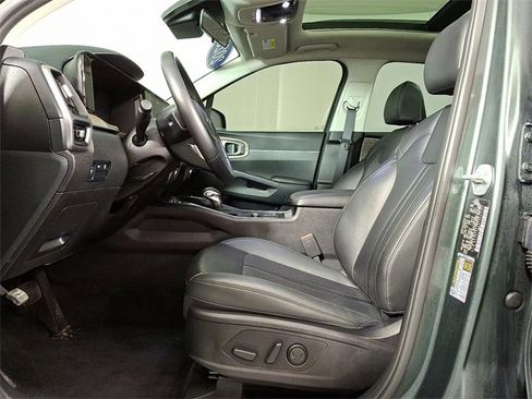 Used 2023 Kia Sorento S w/ Panoramic Sunroof Package image 15