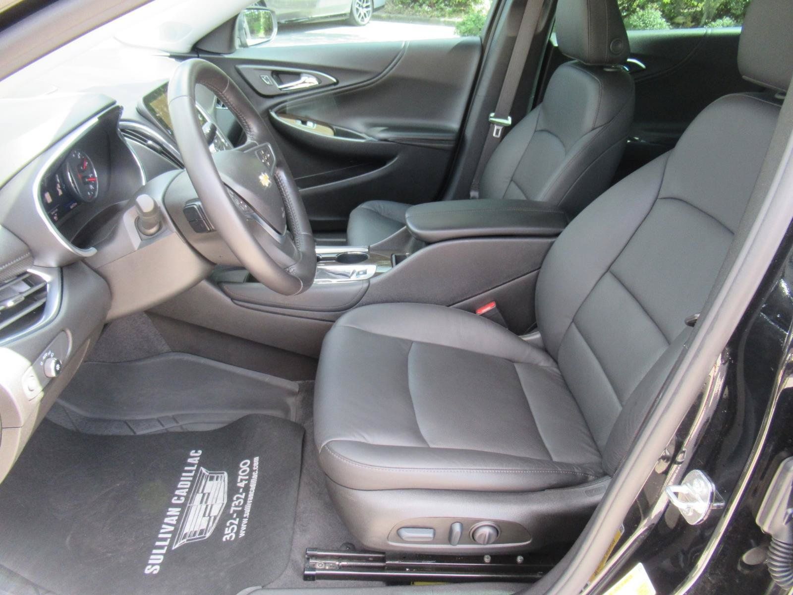 Used 2022 Chevrolet Malibu Premier FWD image 17