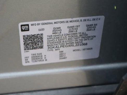 Used 2024 GMC Terrain SLT FWD image 29