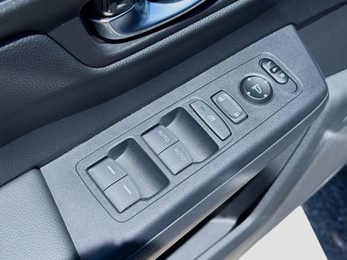 Used 2025 Honda CR-V Sport image 21