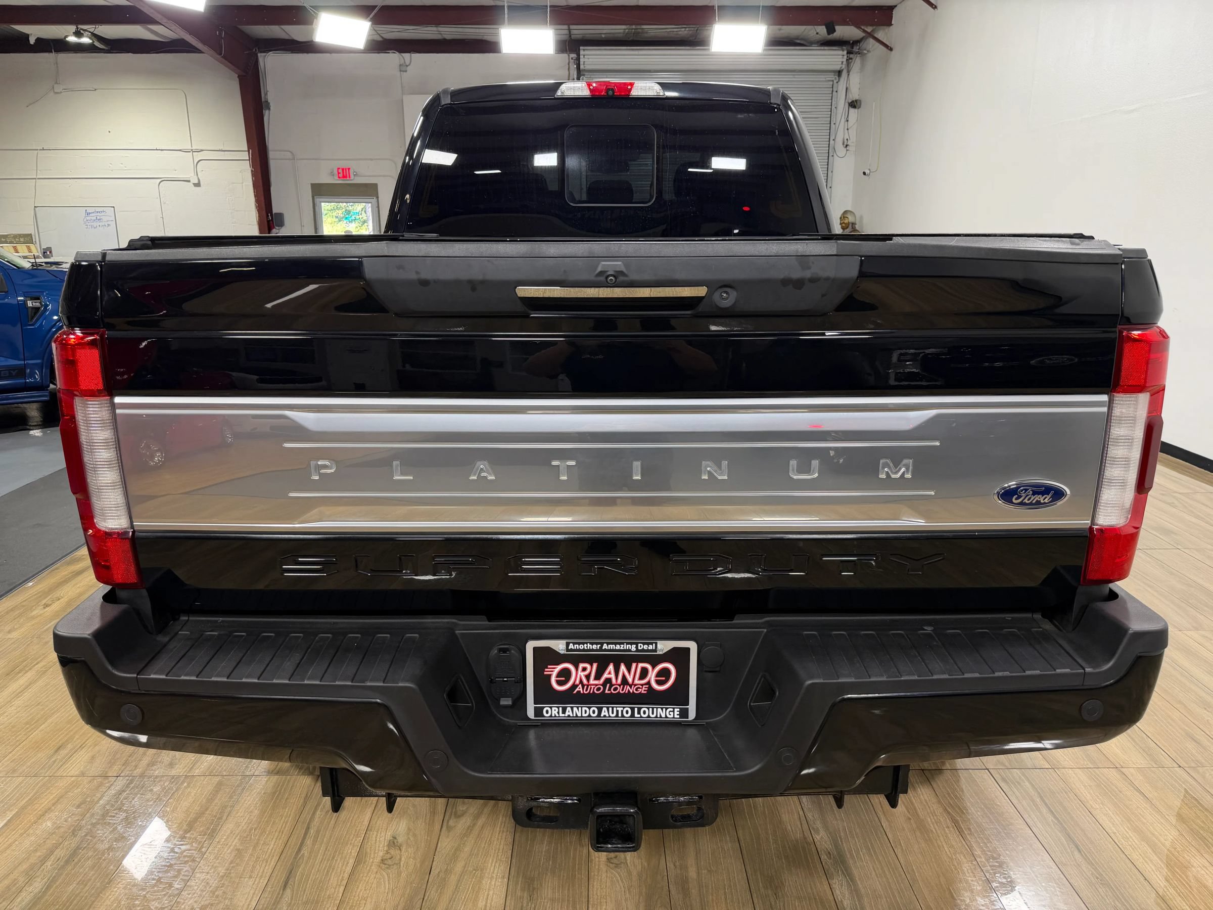 Used 2019 Ford F250 Platinum w/ Platinum Ultimate Package AWD/4WD image 7