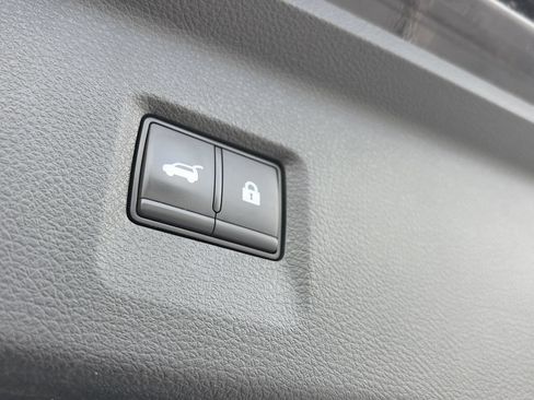 Used 2023 INFINITI QX60 Luxe w/ Cargo Package FWD image 32