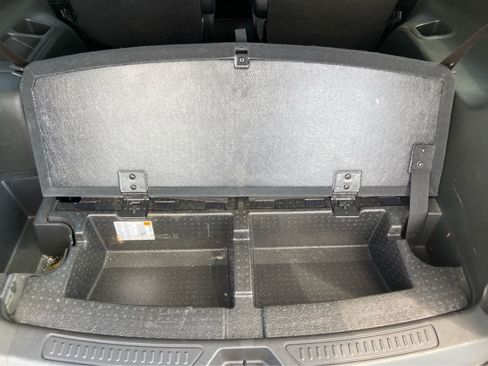 Used 2023 GMC Acadia AT4 AWD/4WD image 8