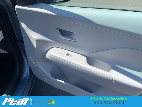 Used 2024 Hyundai Kona SEL FWD image 46