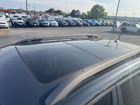 Used 2017 Jeep Cherokee 75th Anniversary AWD/4WD image 8