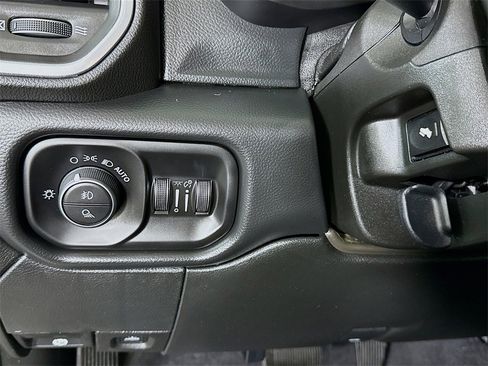 Used 2020 RAM 3500 Laramie image 22