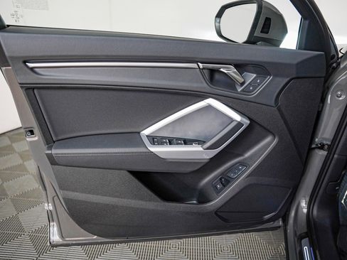 New 2025 Audi Q3 2.0T Premium image 22
