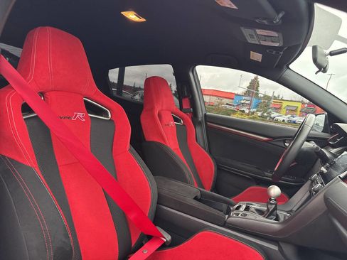 Used 2019 Honda Civic Type R image 18
