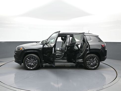 Used 2023 Jeep Compass High Altitude AWD/4WD image 41