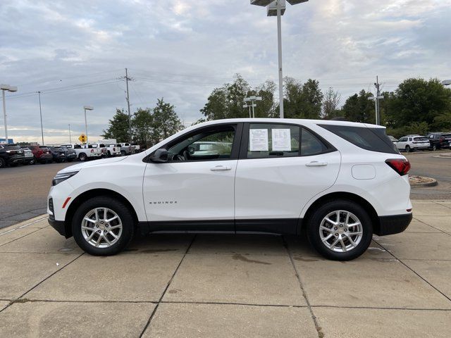 Used 2023 Chevrolet Equinox LS AWD/4WD image 8