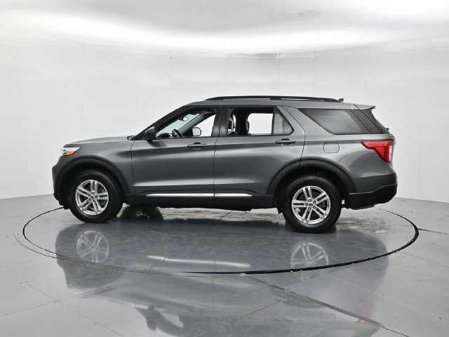 Certified 2024 Ford Explorer XLT w/ Equipment Group 202A AWD/4WD image 8