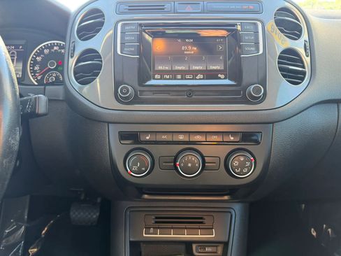 Used 2016 Volkswagen Tiguan S FWD image 18