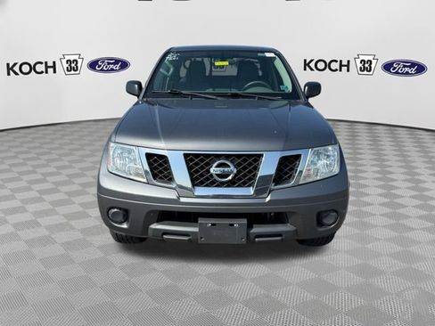 Used 2019 Nissan Frontier SV AWD/4WD image 2