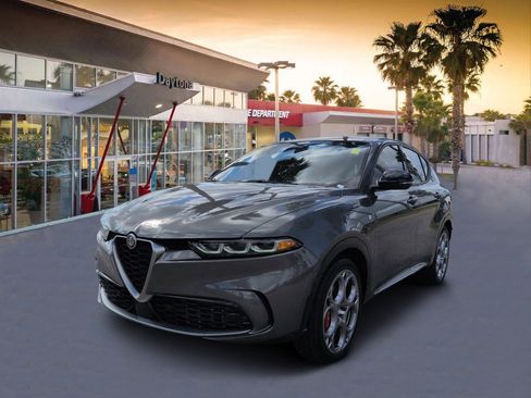 Used 2024 Alfa Romeo Tonale Ti AWD/4WD image 7