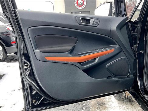 Used 2021 Ford EcoSport SE w/ SE Convenience Package image 21
