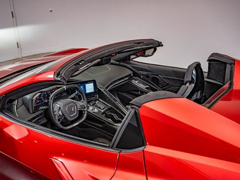 Used 2025 Chevrolet Corvette Z06 w/ Stealth Interior Trim Package RWD image 27