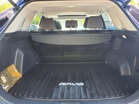 Used 2023 Toyota RAV4 XLE w/ Convenience Package AWD/4WD image 7