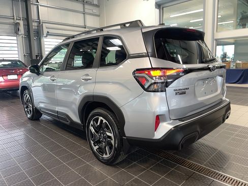 Used 2025 Subaru Forester Limited image 19
