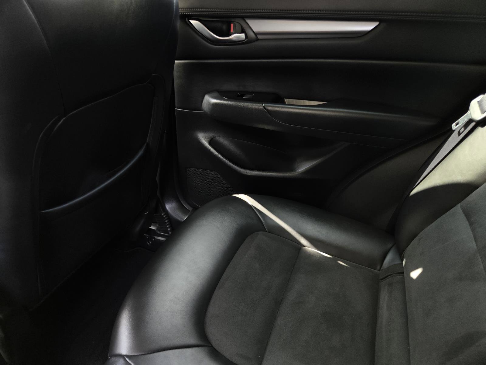 Used 2017 MAZDA CX-5 Touring w/ Preferred Equipment Package FWD image 21